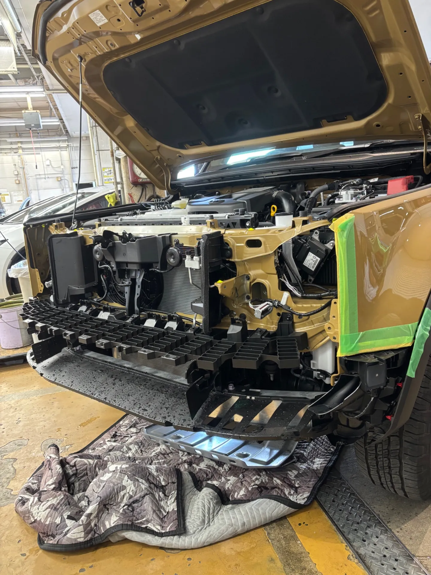 ランクル250丸目ヘッドライプ交換❗️