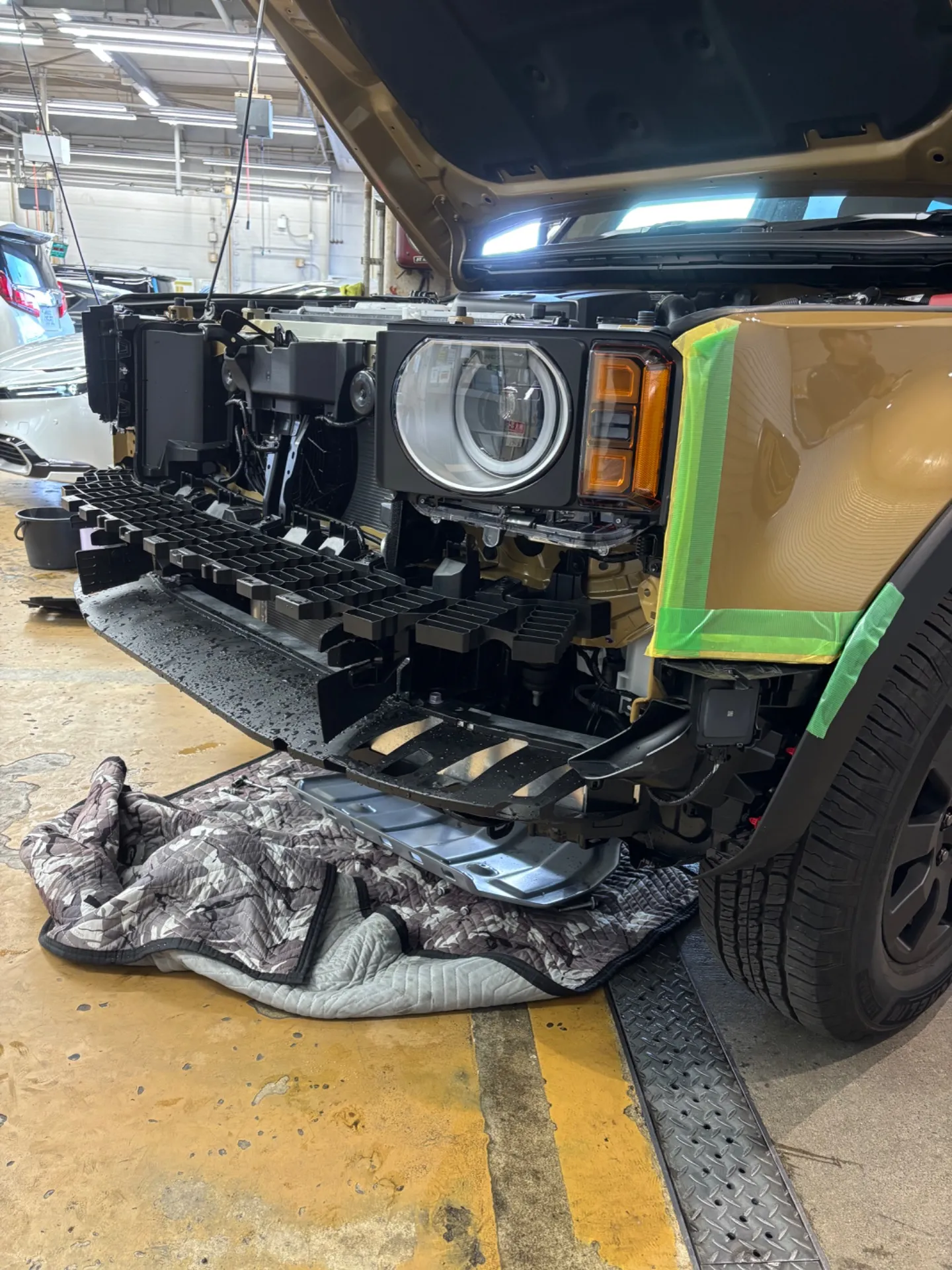 ランクル250丸目ヘッドライプ交換❗️