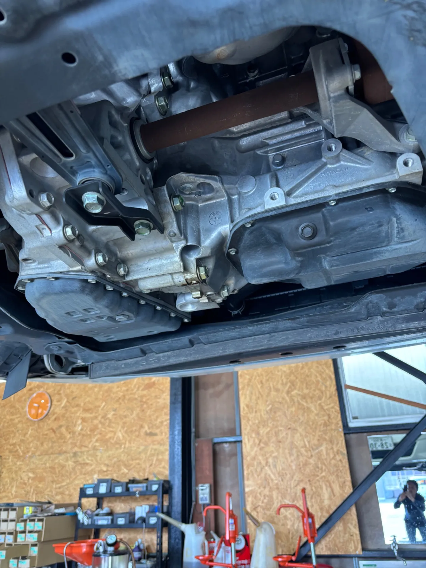 セレナ　エンジンオイル漏れ修理❗️