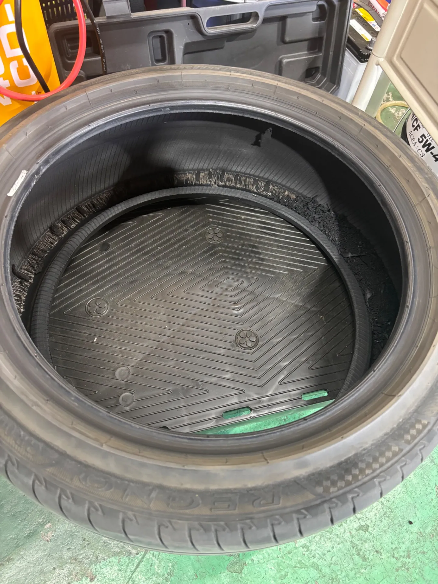 クラウンタイヤ&ホイール交換🛞