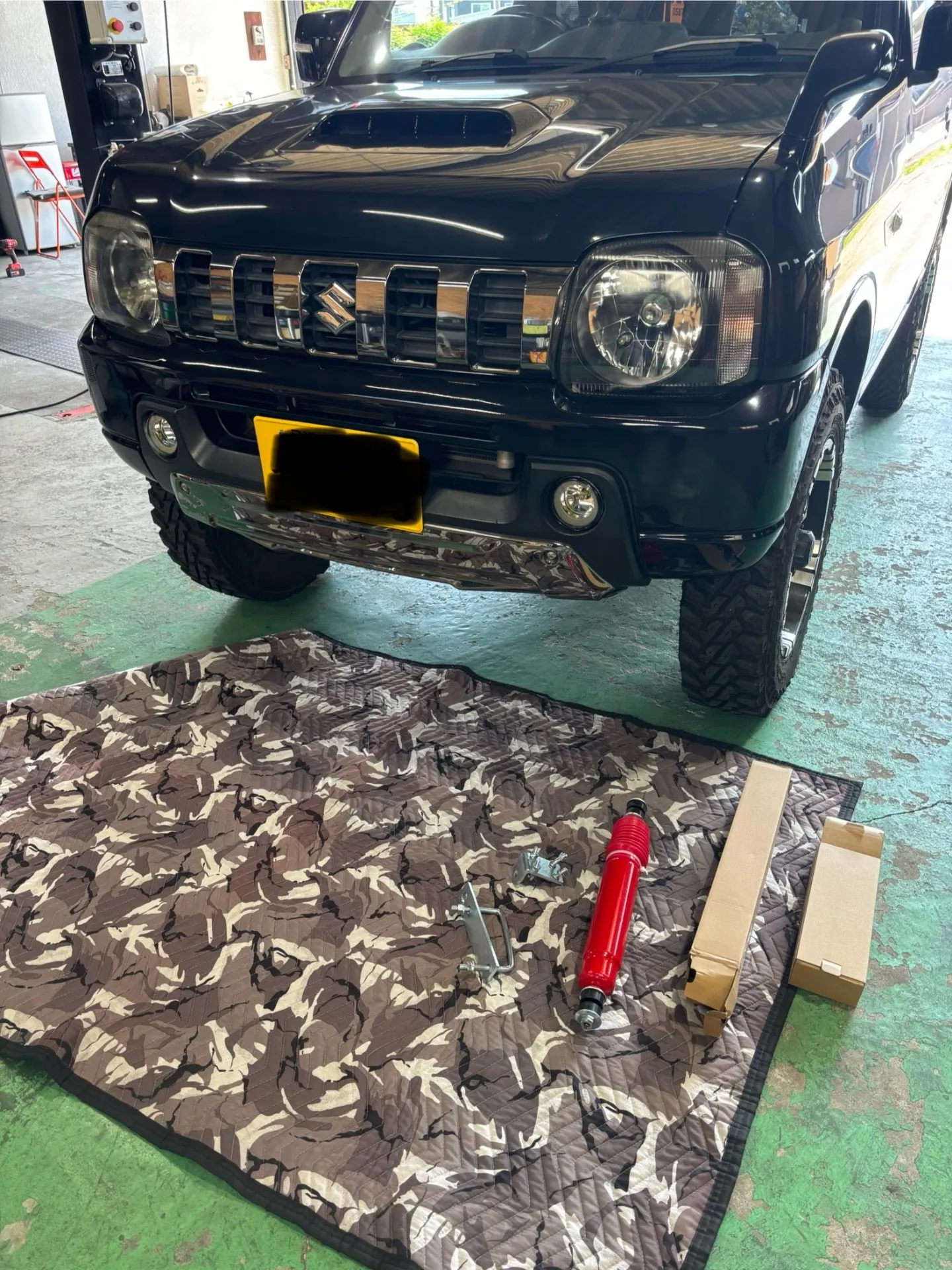 ベンツ点検＆ジムニーカスタム❗️