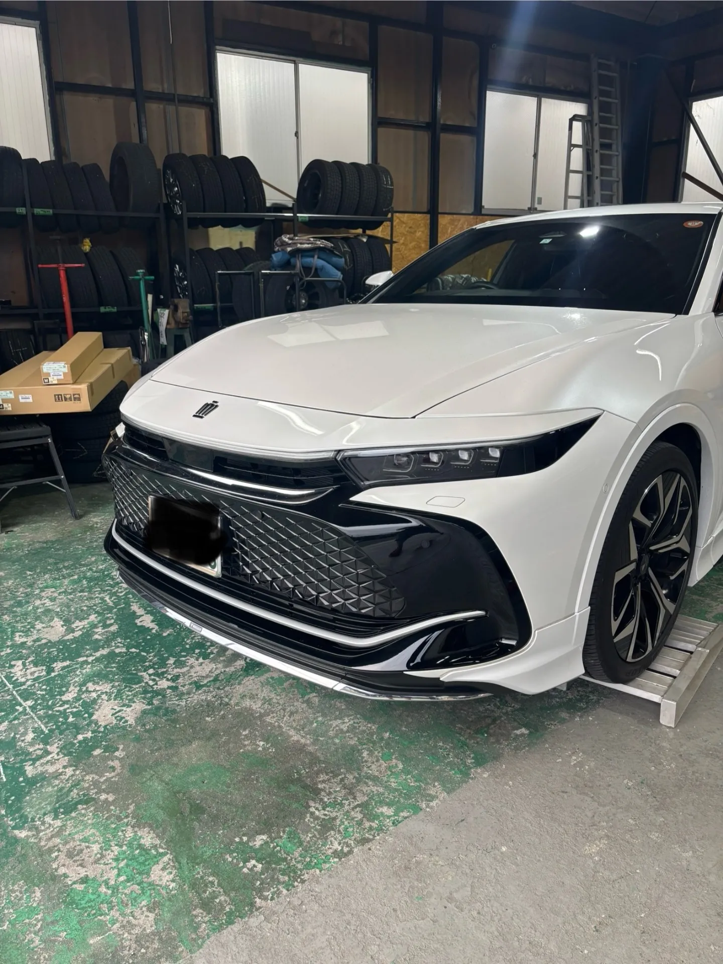 クラウンスポイラー＆シャトルドラレコ取付❗️