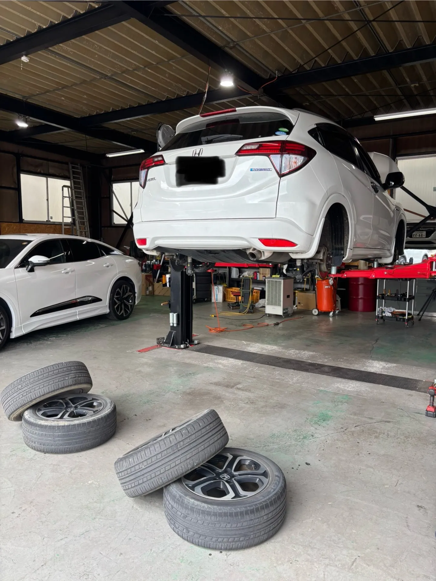 車検＆ハイエースカスタム❗️