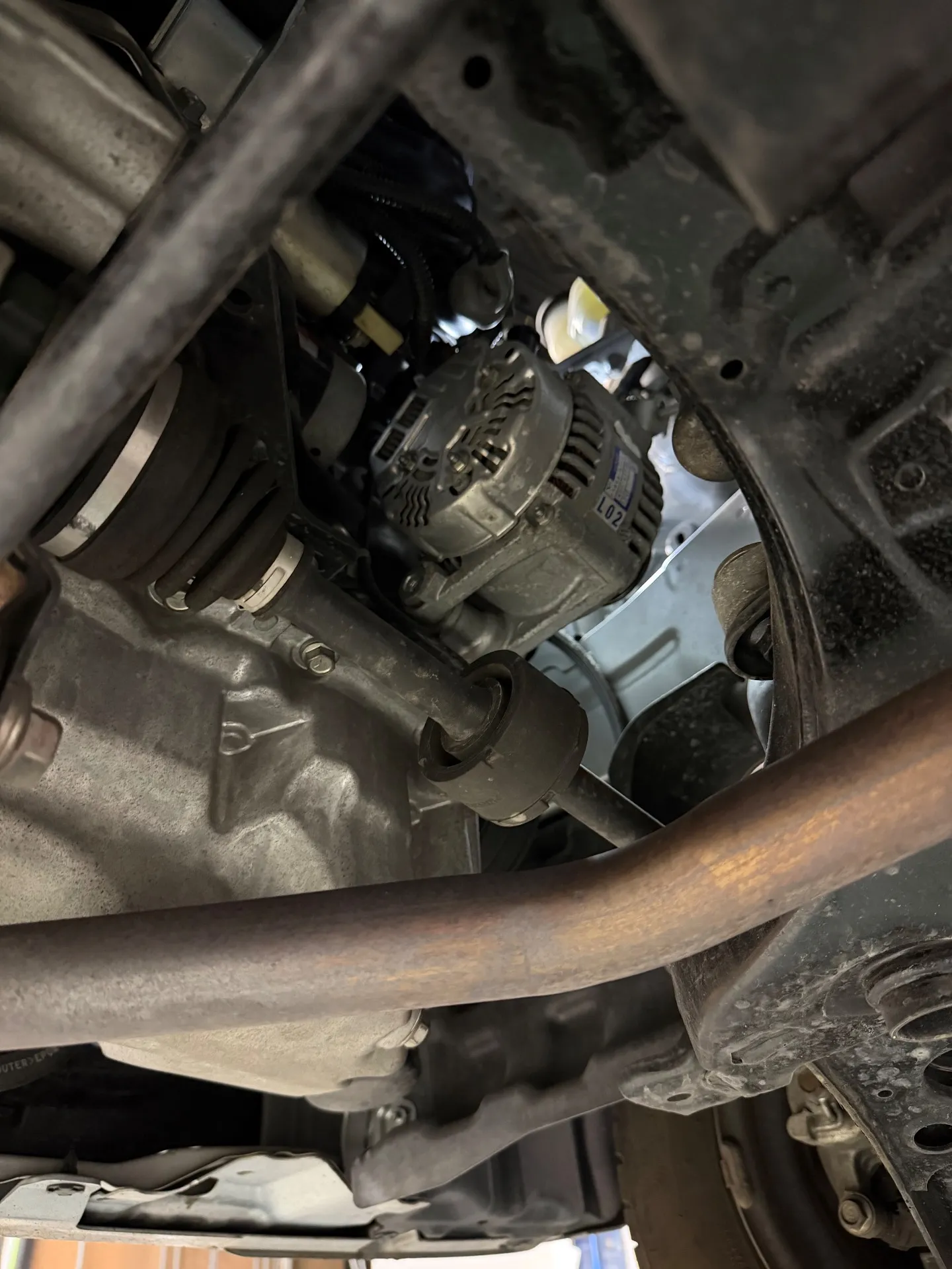 オルタネーター交換＆ナビ取付