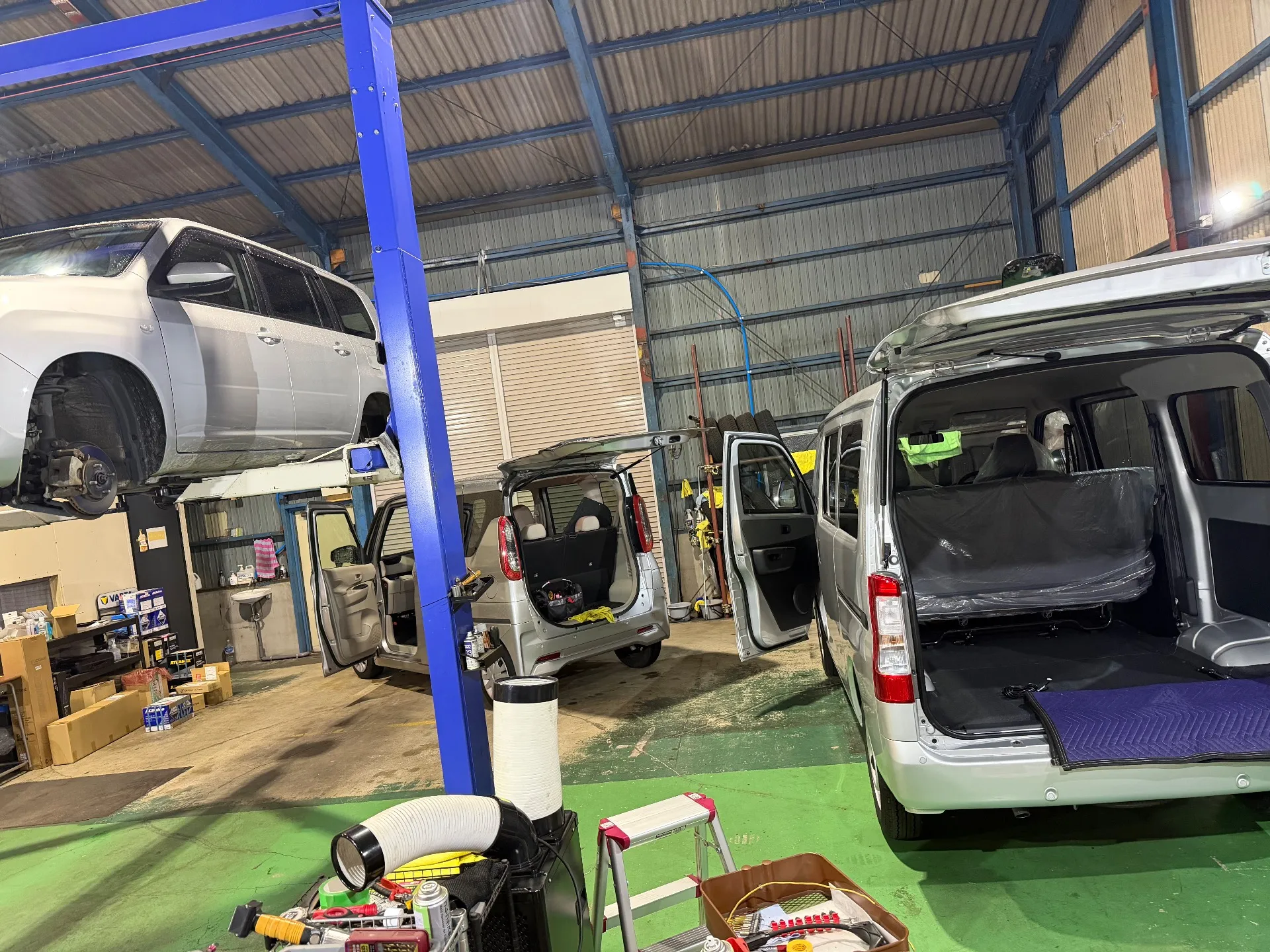 中古車納車＆点検＆部品取付🧑‍🔧