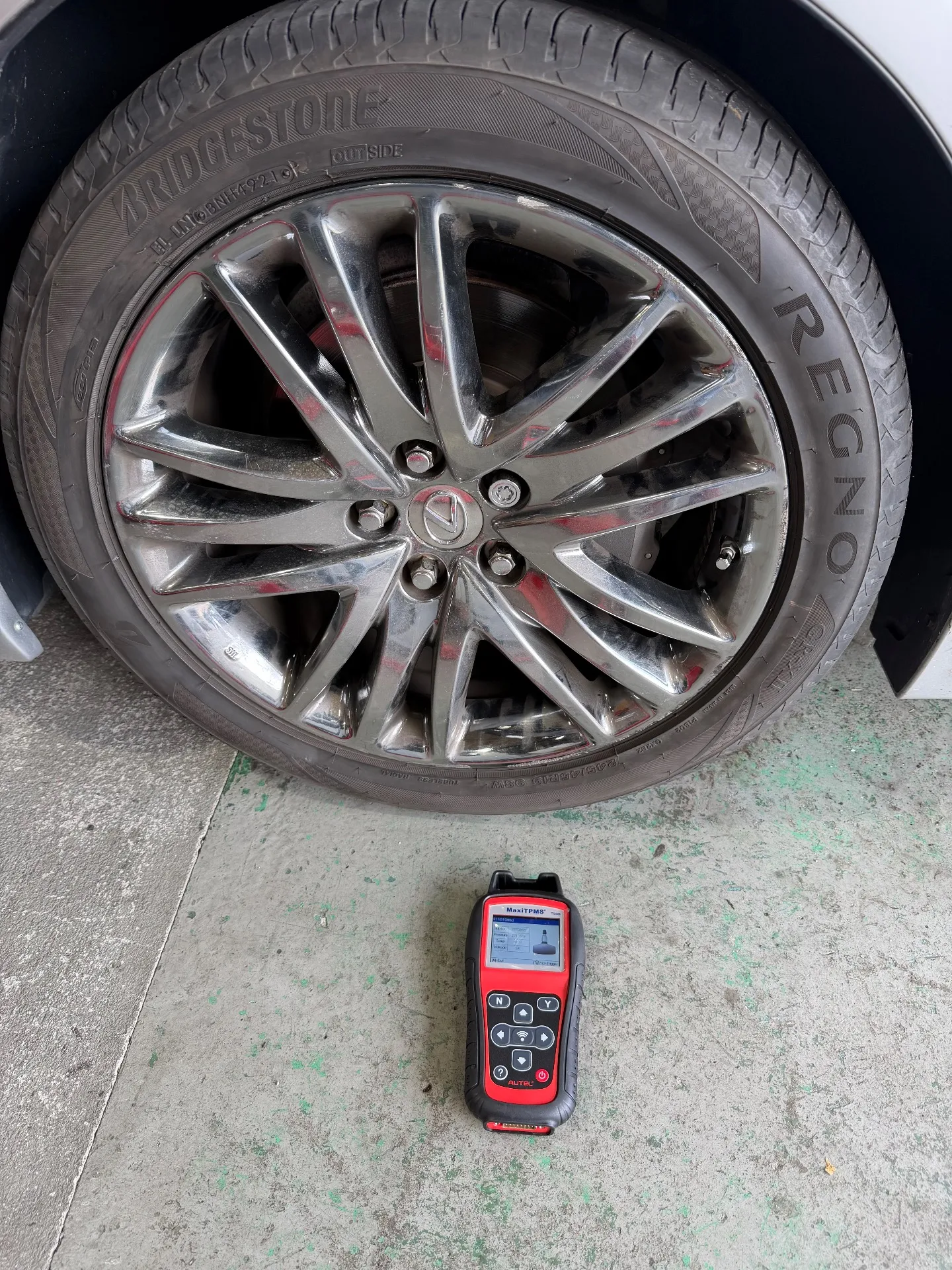 LS USF40空気圧警告灯修理🧑‍🔧