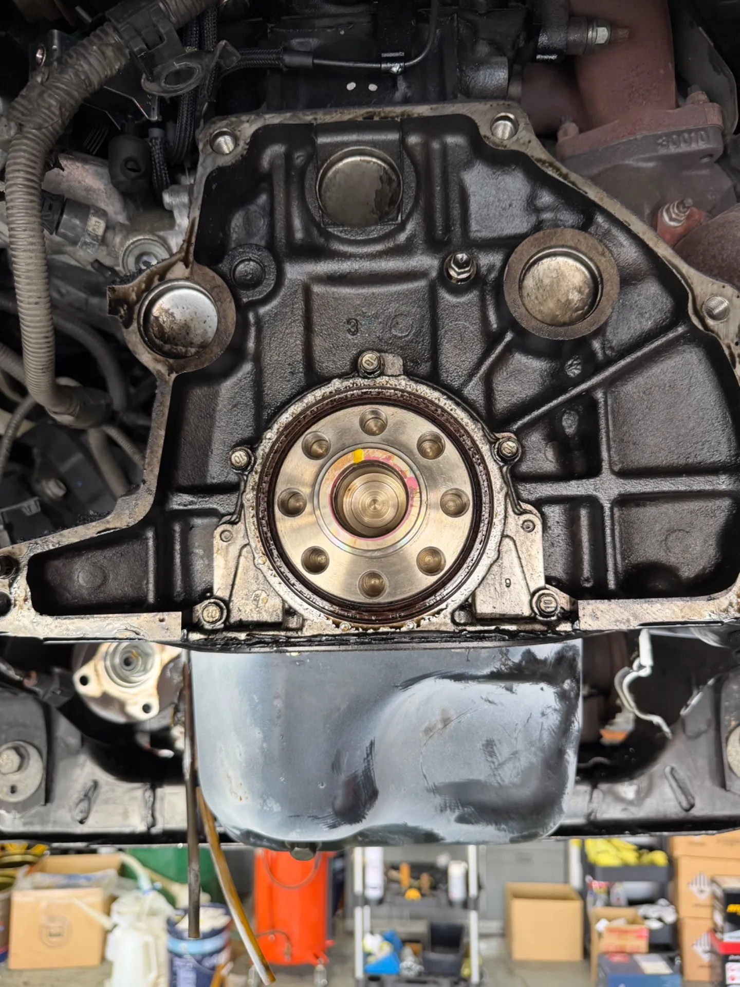 ハイエースオイル漏れ修理🧑‍🔧