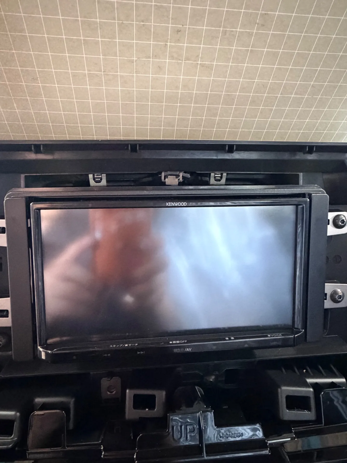 新車キックスナビ取付加工