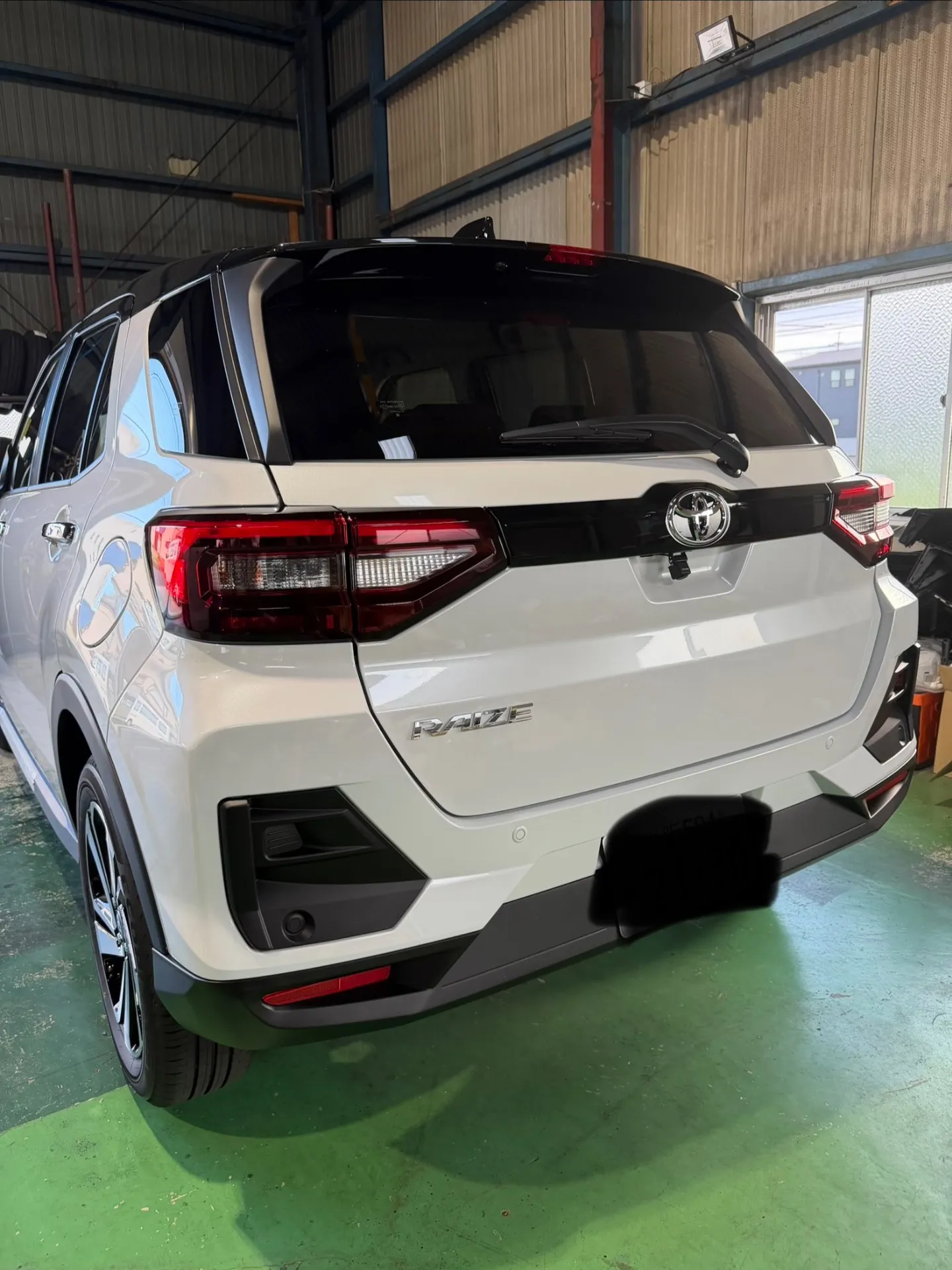 新車ナビ、バックカメラ、ETC取付