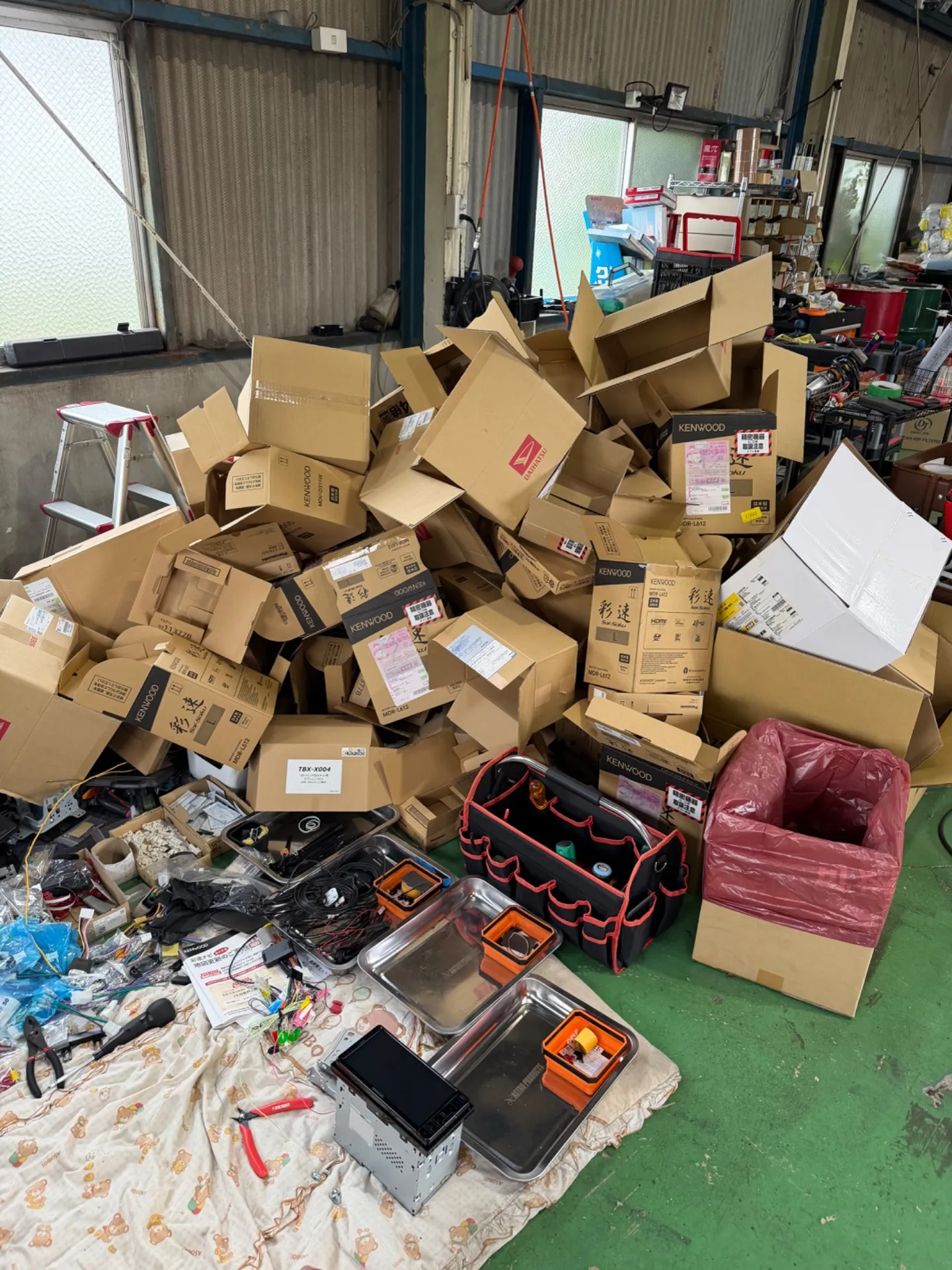 新車ナビ、バックカメラ、ETC取付